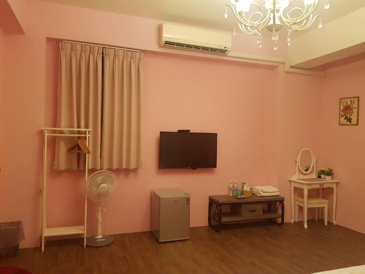 Baby Pig B&B Taitung Exterior foto